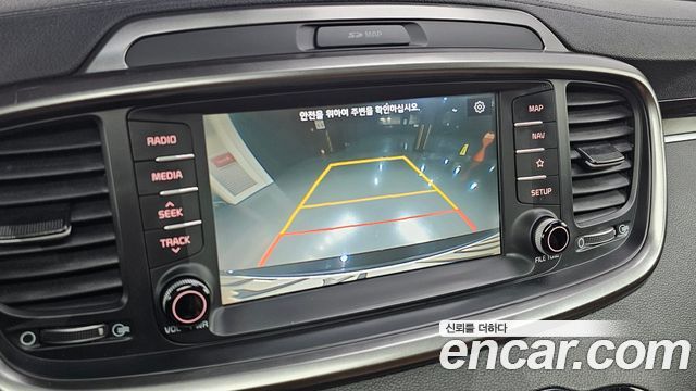 Kia Sorento 2018 — photo 21