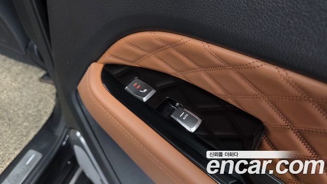KG Mobility Rexton 2019 — photo 19