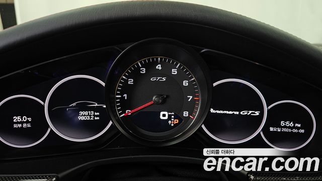 Porsche Panamera 2023 — photo 11