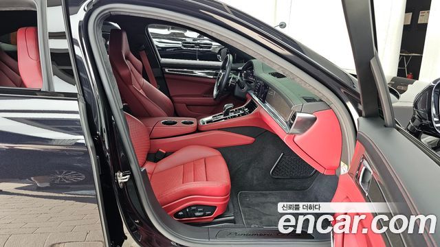 Porsche Panamera 2023 — photo 17