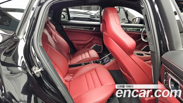 Porsche Panamera 2023 — photo 18