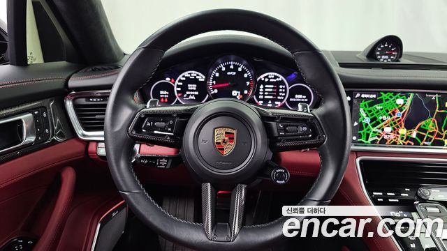 Porsche Panamera 2023 — photo 19