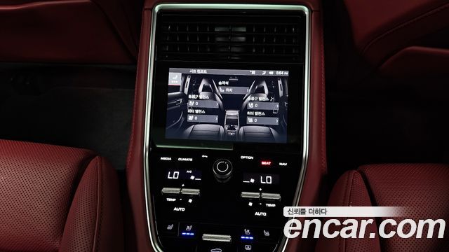 Porsche Panamera 2023 — photo 24