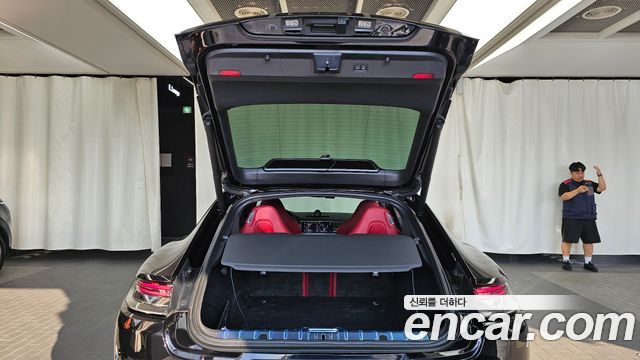 Porsche Panamera 2023 — photo 26