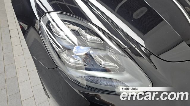 Porsche Panamera 2023 — photo 8