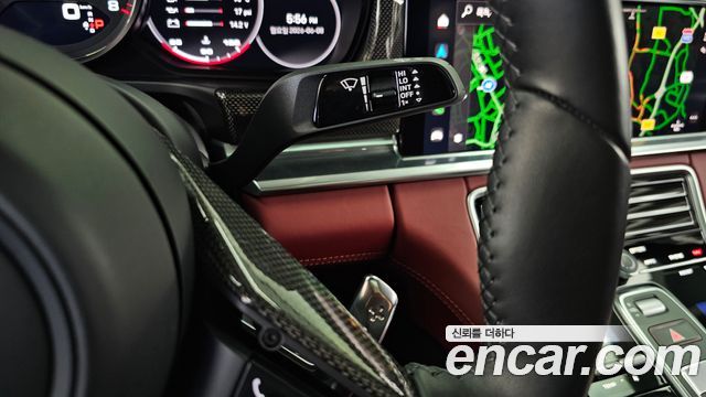 Porsche Panamera 2023 — photo 27