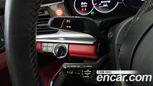 Porsche Panamera 2023 — photo 28