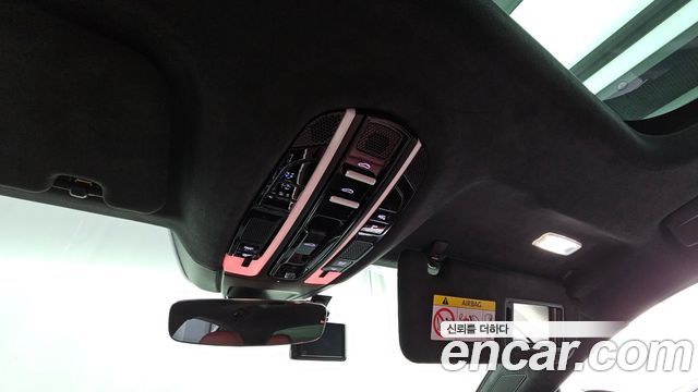 Porsche Panamera 2023 — photo 30