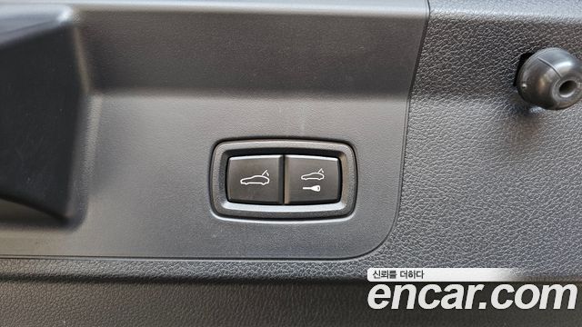 Porsche Panamera 2023 — photo 32
