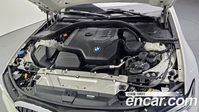 BMW 3-Series 2021 — photo 6