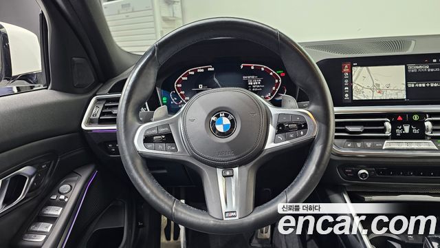 BMW 3-Series 2021 — photo 19