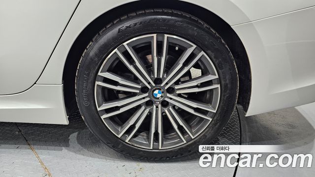 BMW 3-Series 2021 — photo 7