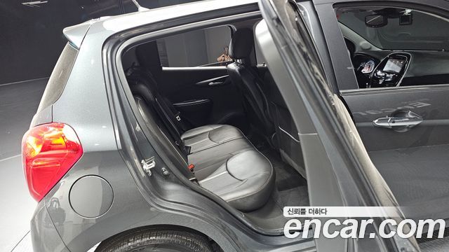 Chevrolet Korea Spark 2022 — photo 17
