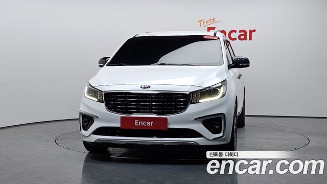 Kia Canival 2019 — photo 3