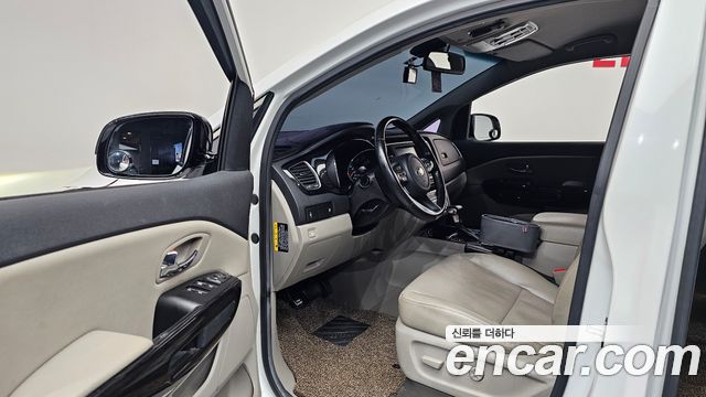 Kia Canival 2019 — photo 13