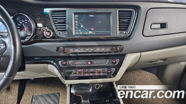 Kia Canival 2019 — photo 19