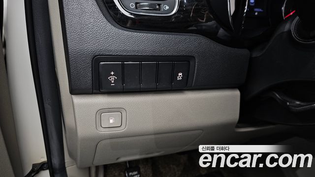 Kia Canival 2019 — photo 22