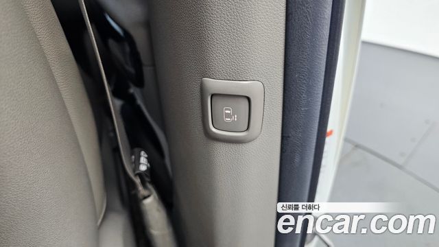 Kia Canival 2019 — photo 24