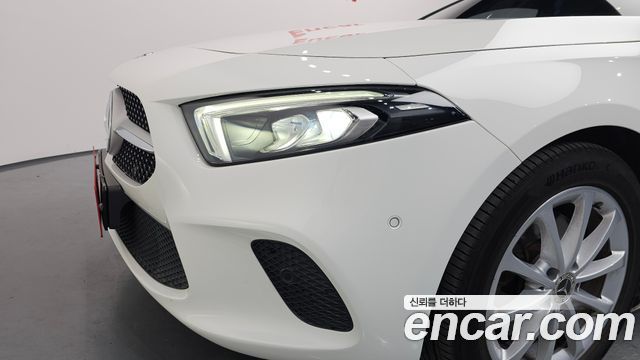 Mercedes-Benz A-Class 2020 — photo 8