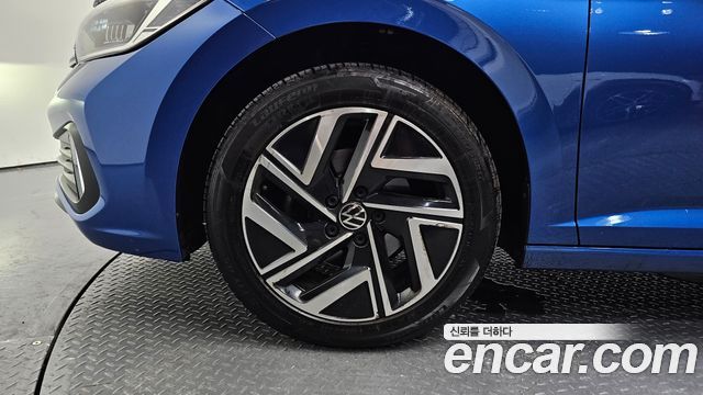 Volkswagen Jetta 2023 — photo 5