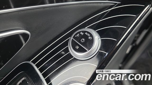 Mercedes-Benz S-Class 2021 — photo 27