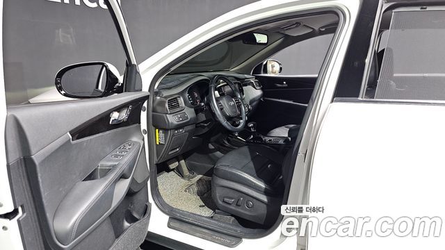 Kia Sorento 2018 — photo 10
