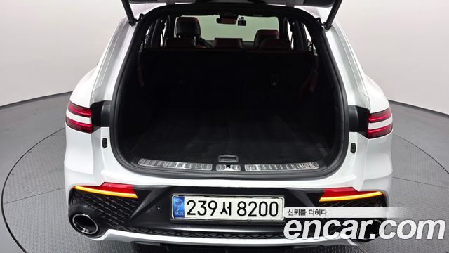 Genesis GV70 2021 — photo 26