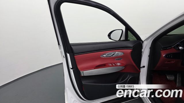 Genesis GV70 2021 — photo 14