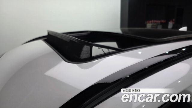 Genesis GV70 2021 — photo 30