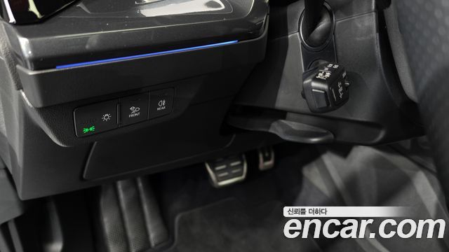 Audi Q4 e-tron 2022 — photo 24