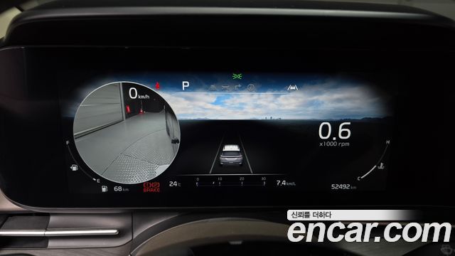 Kia Canival 2023 — photo 8