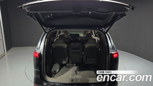 Kia Canival 2023 — photo 20