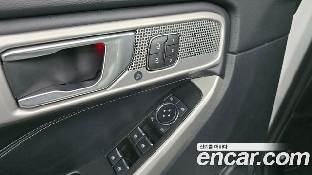 Ford Explorer 2021 — photo 31