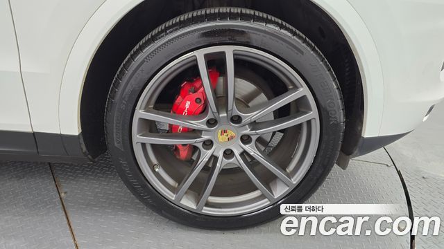 Porsche Cayenne 2019 — photo 5