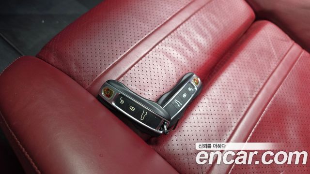 Porsche Cayenne 2019 — photo 15
