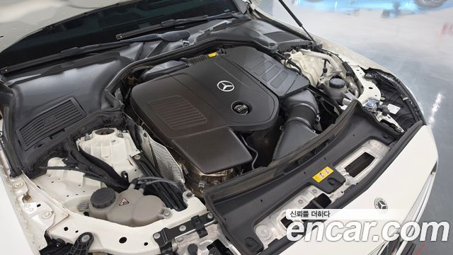 Mercedes-Benz C-Class 2022 — photo 6