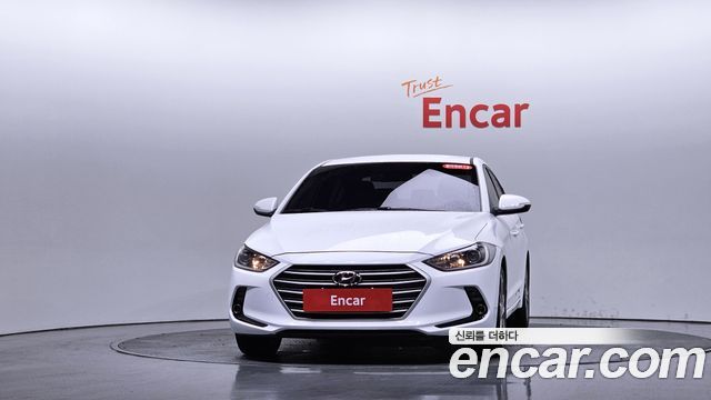 Hyundai AVANTE 2018 — photo 3