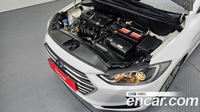 Hyundai AVANTE 2018 — photo 6