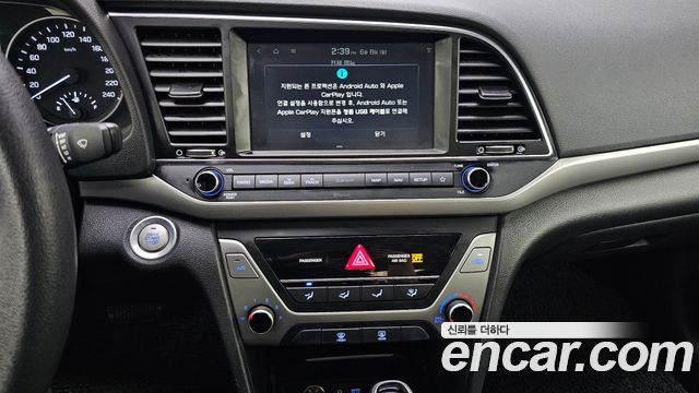 Hyundai AVANTE 2018 — photo 20