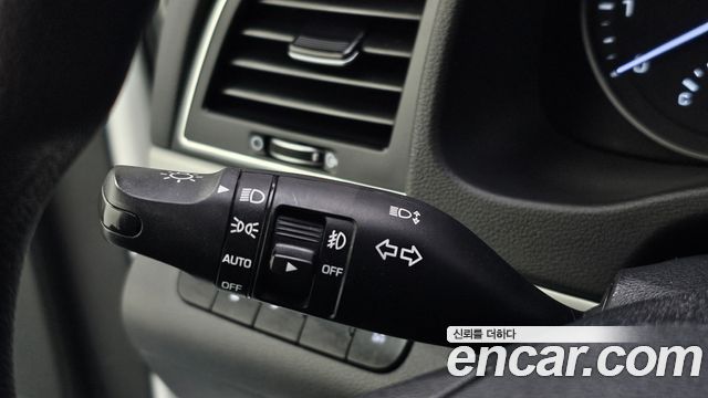 Hyundai AVANTE 2018 — photo 23