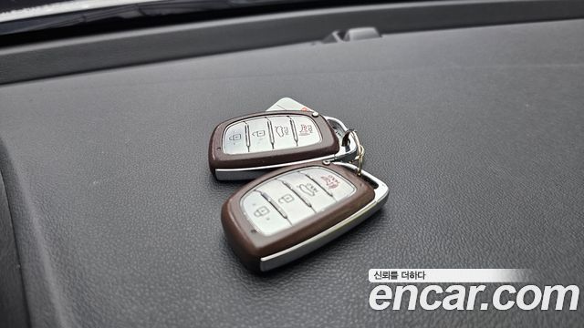 Hyundai AVANTE 2018 — photo 27