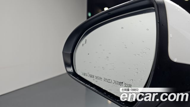 Hyundai AVANTE 2018 — photo 28