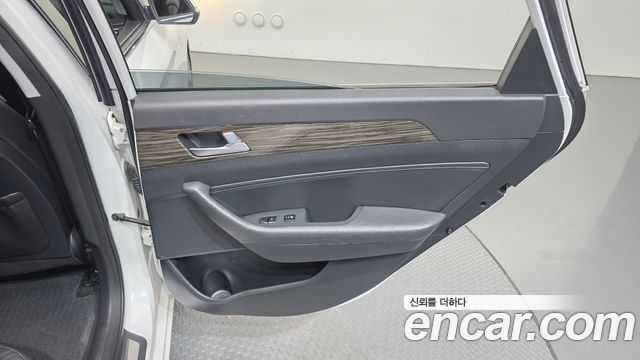 Hyundai Sonata 2015 — photo 15