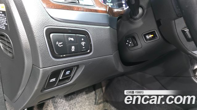 Hyundai Equus 2014 — photo 17