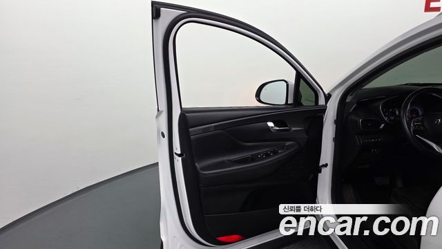 Hyundai Santafe 2023 — photo 14