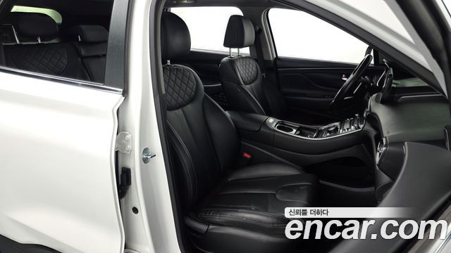 Hyundai Santafe 2023 — photo 16