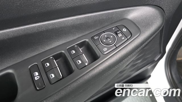 Hyundai Santafe 2023 — photo 28