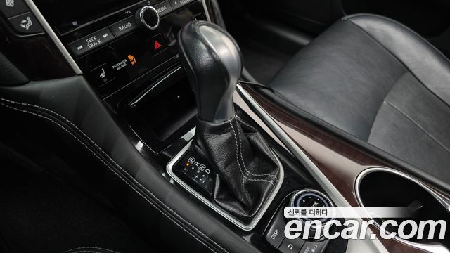 Infiniti Q50 2015 — photo 9