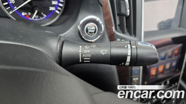 Infiniti Q50 2015 — photo 18