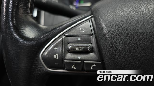 Infiniti Q50 2015 — photo 20